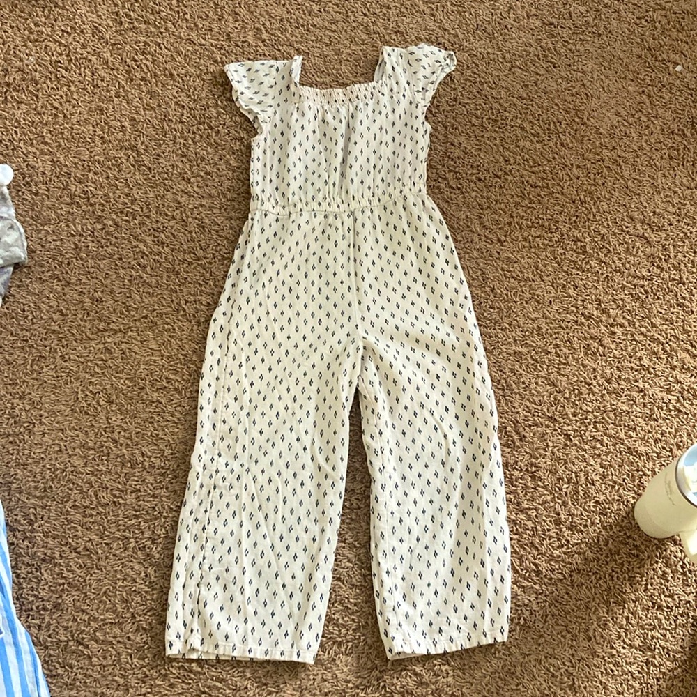 White Romper Used good condition size L